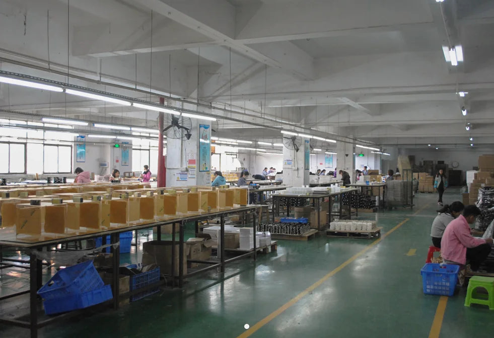 NO STOCK, PLEASE DONT BUY Wire Iron Metal Bird Cage with Wheel Aviary Canary Pigeon Breeding Aviaries Large Bird Cages