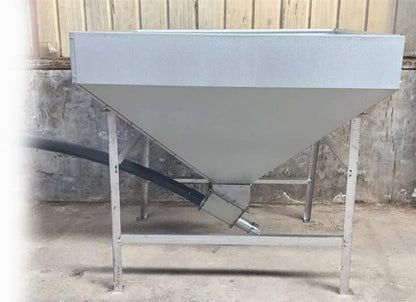 Chicken Feeding System In Broiler Coop Shed For Poultry Farm With Automatic Feeder And Drinker