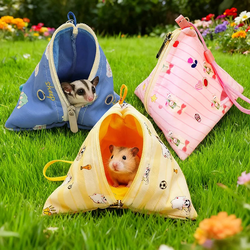 Sugar glider triangular nest for going out, hamster, honey weasel, carry bag, portable, fleece warm nest