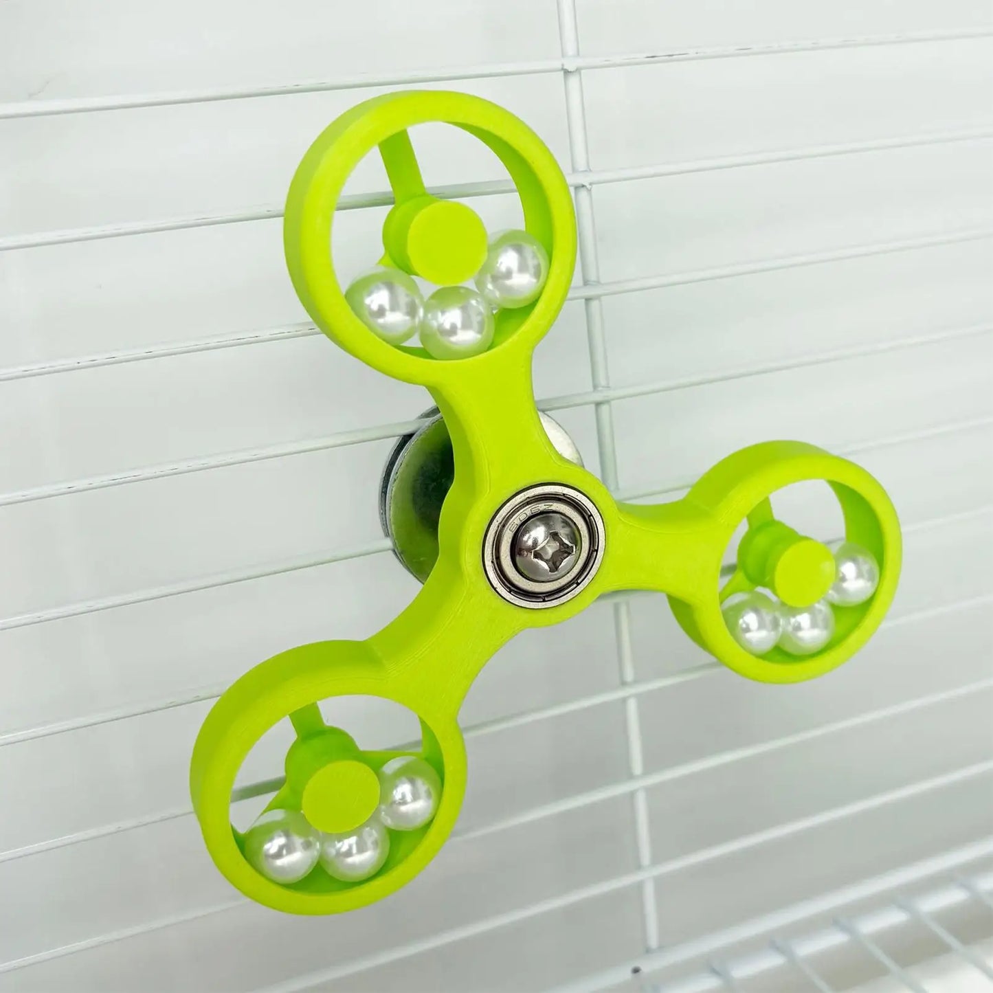 Bird Enrichment Activity Toys Boredom Relief Spinner Wheel windmill bird cage accessories for gnawing and biting